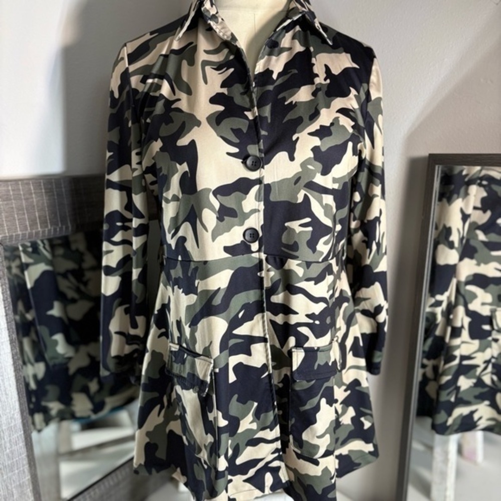 Elegant Black, cream, & green camouflage Long Sleeve Dress